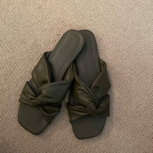 Banana Republic flat slides olive green